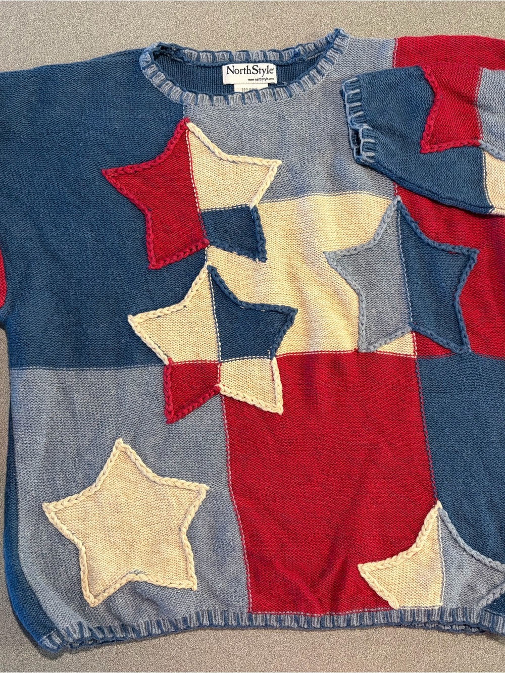 NorthStyle Vintage Star USA Patchwork Knit Pullover in Red, Blue & Cream‎ SZ MD